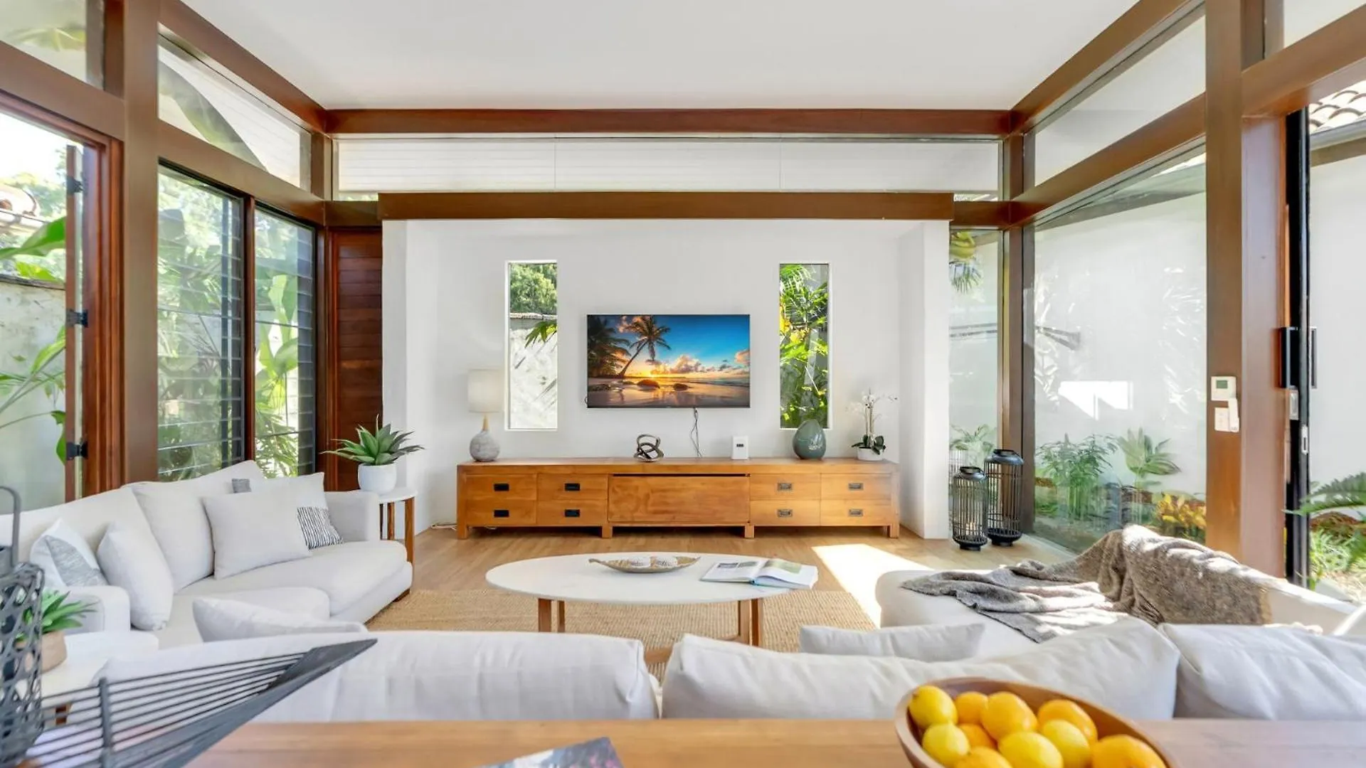 Semesterbostad Belle Escapes Pura Palm Cove - Two Luxury Balinese Villas