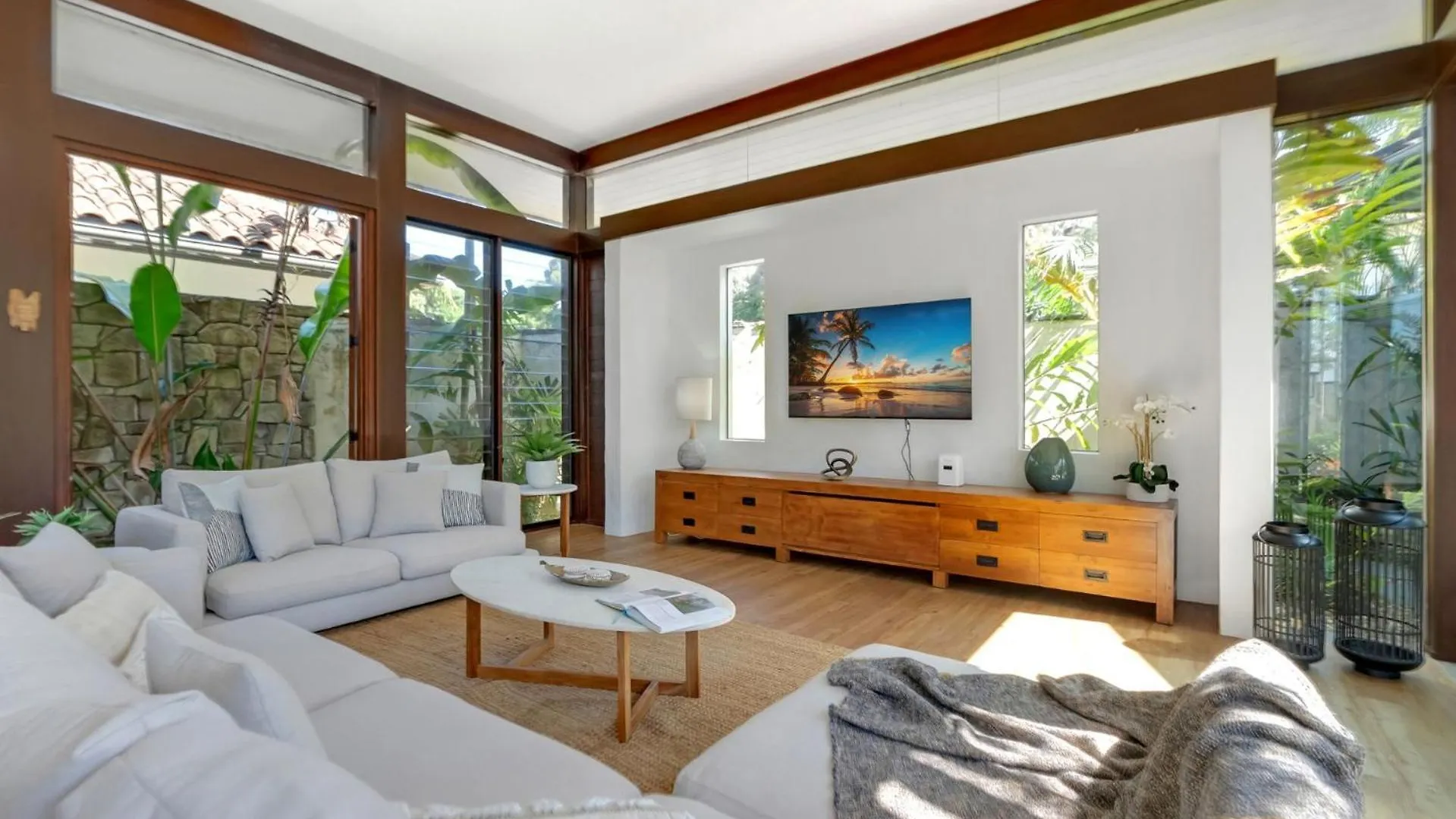 Semesterbostad Belle Escapes Pura Palm Cove - Two Luxury Balinese Villas