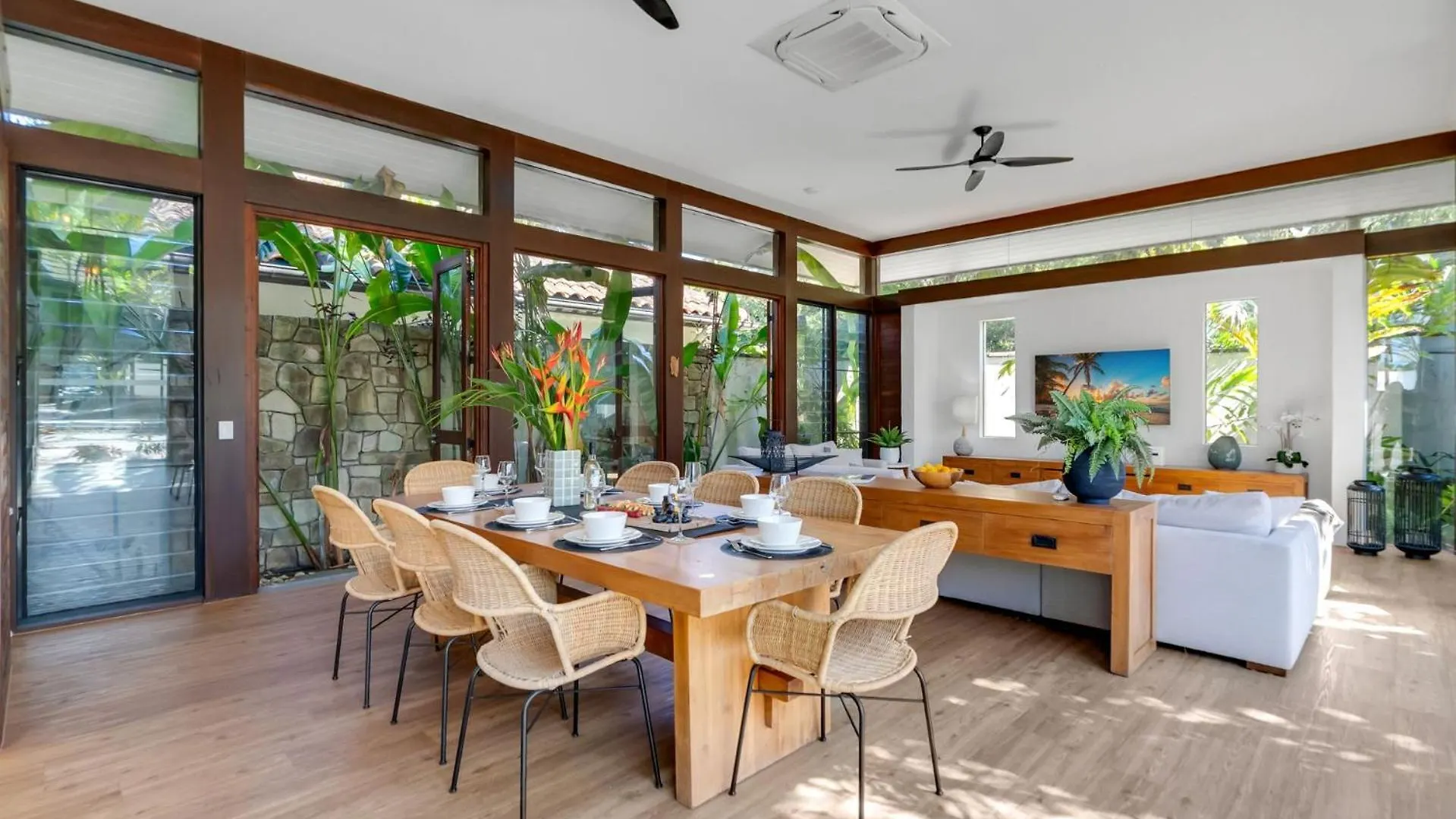 Belle Escapes Pura Palm Cove - Two Luxury Balinese Villas Australien
