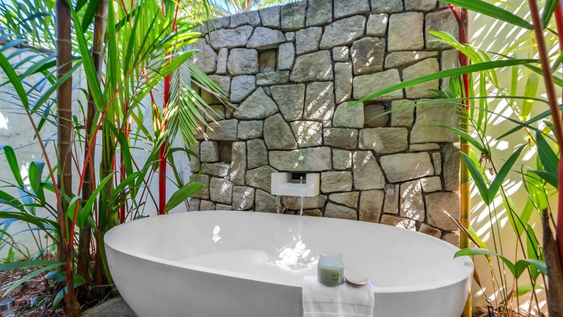 Belle Escapes Pura Palm Cove - Two Luxury Balinese Villas 0*,